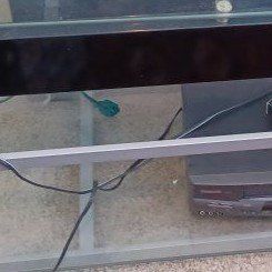 Tv/stereo stand/Free speakers