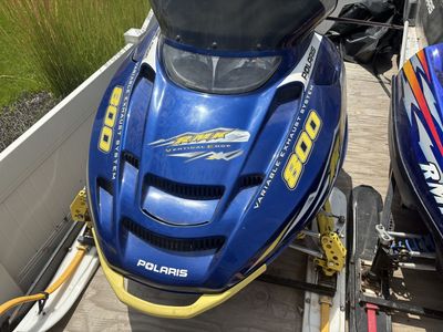 RMK Vertical Edge 800, RMK Indy 700, trailer
