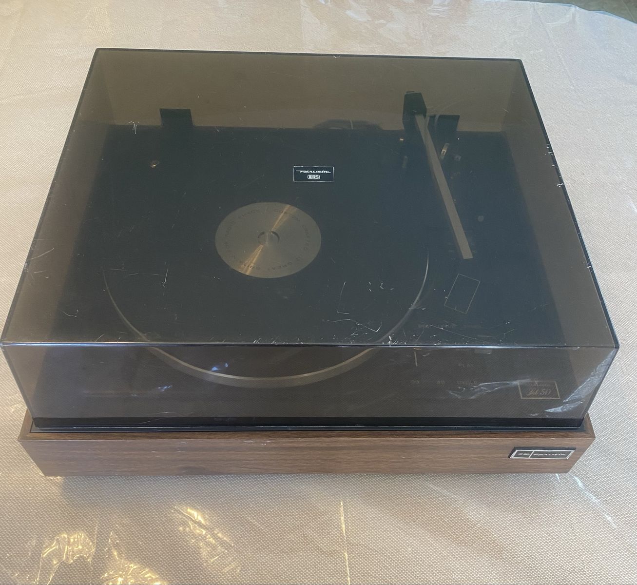 Vintage 1976 Realistic Lab-50 Turntable - Very Good Condition and Works Great