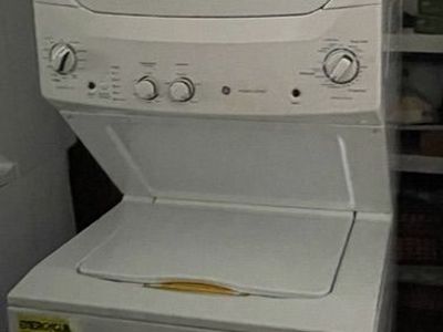 Little Use Stackable 27 Electric