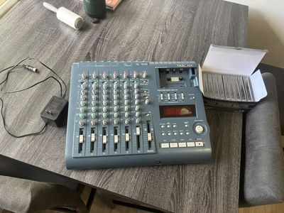 Tascam Portastudio 424 MkIII