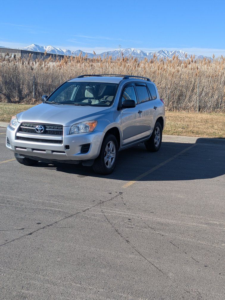 2010 TOYOTA RAV4 Base