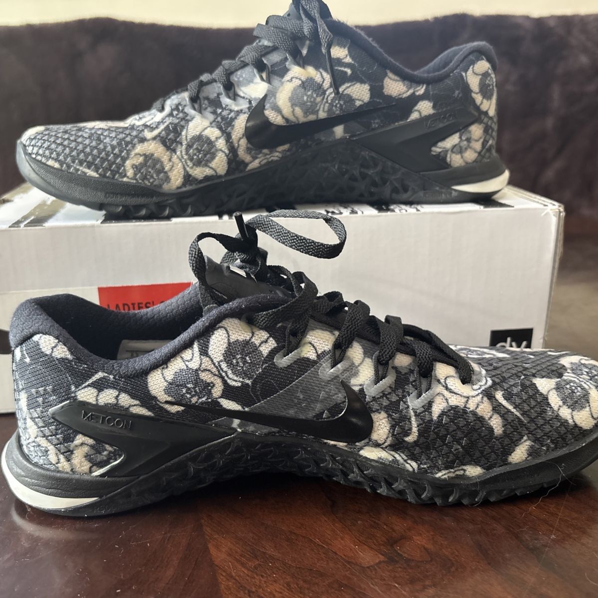 Nike Metcon 4 XD Women's Floral  sz 8.5