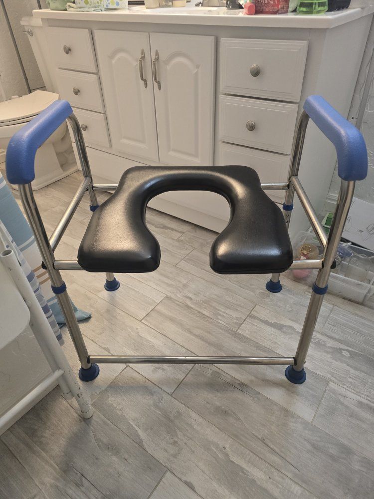 Adjustable Toilet Seat Riser with Handles, U-Shaped Padded Elevated Toilet Chair for Seniors