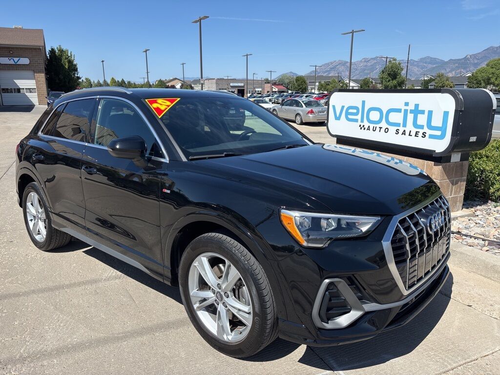 2020 Audi Q3 quattro S line Premium 45 TFSI