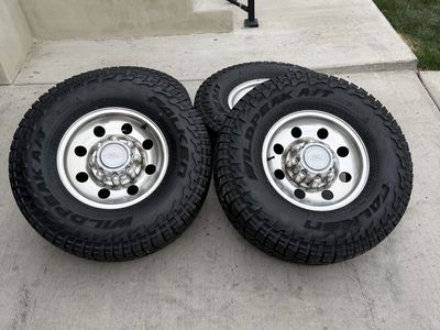 Ford F250 Excursion Rims and Tires 285/75R16