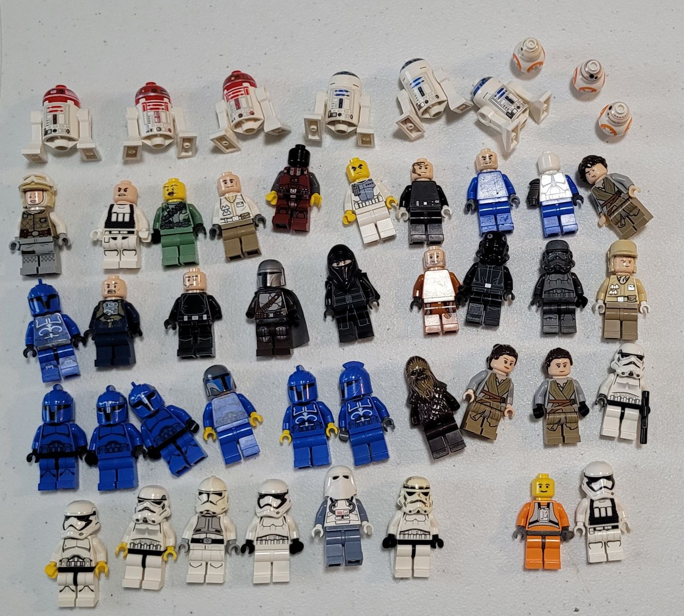 120+ Star wars Minifigures all for $895-not selling separately