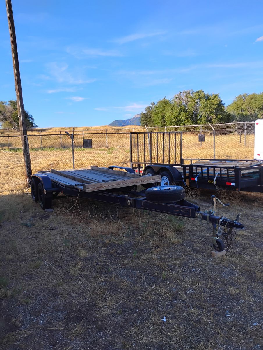 Used trailer 