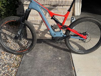2019 SPECIALIZED LEVO CARBON XL