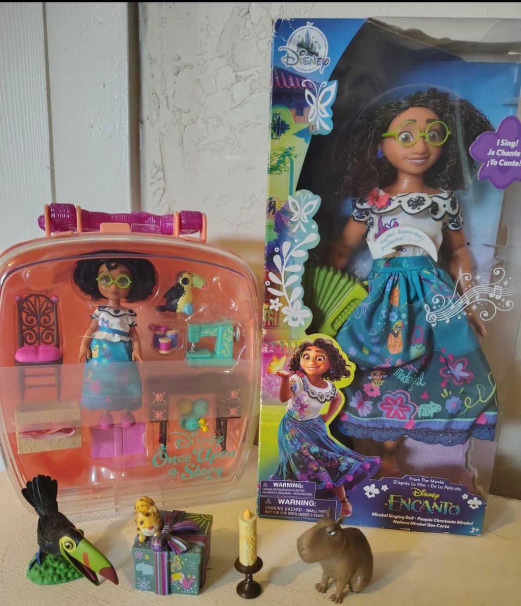 Encanto Mirabel Disney Toyset