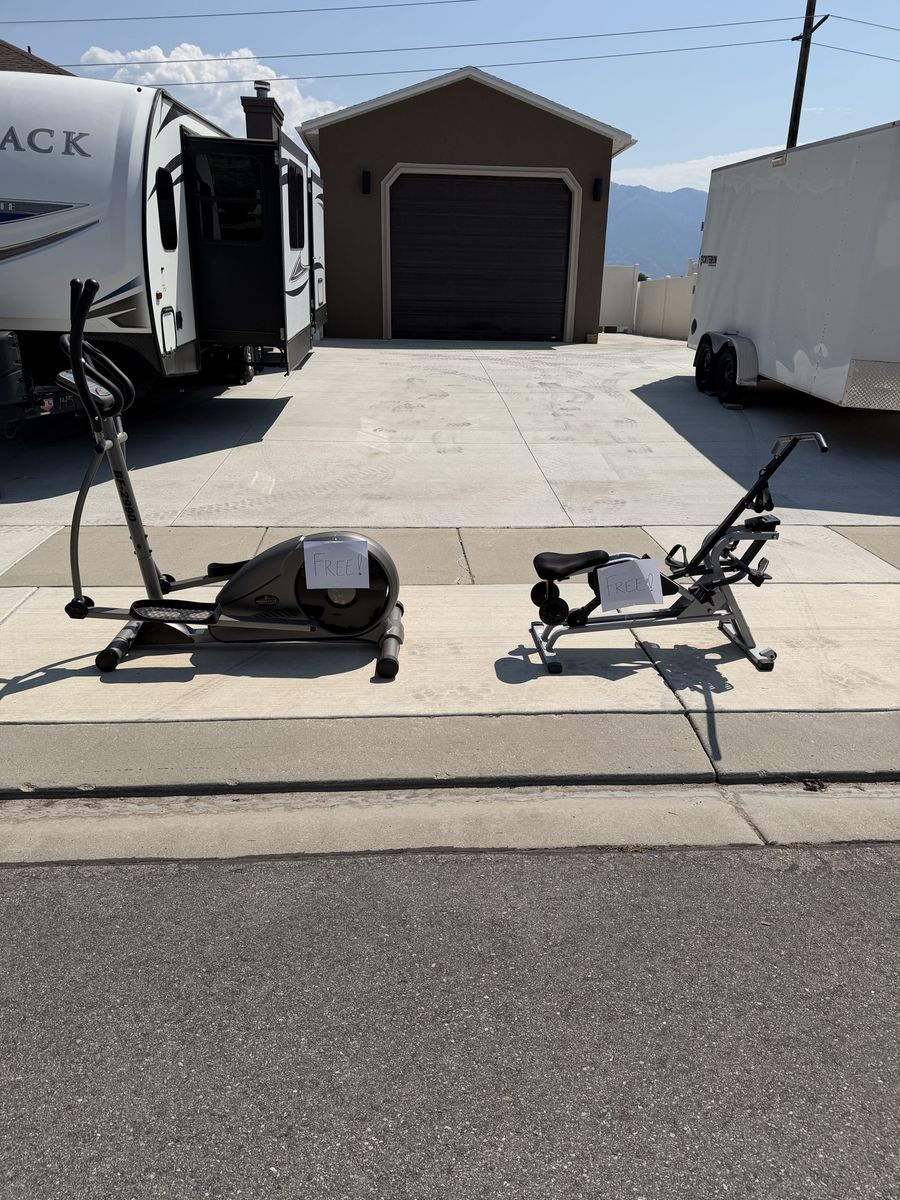 Free Elliptical Machine and HR Twist Fitness Trainer