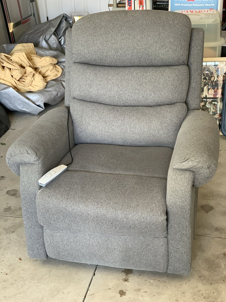 Power lift recliner chair