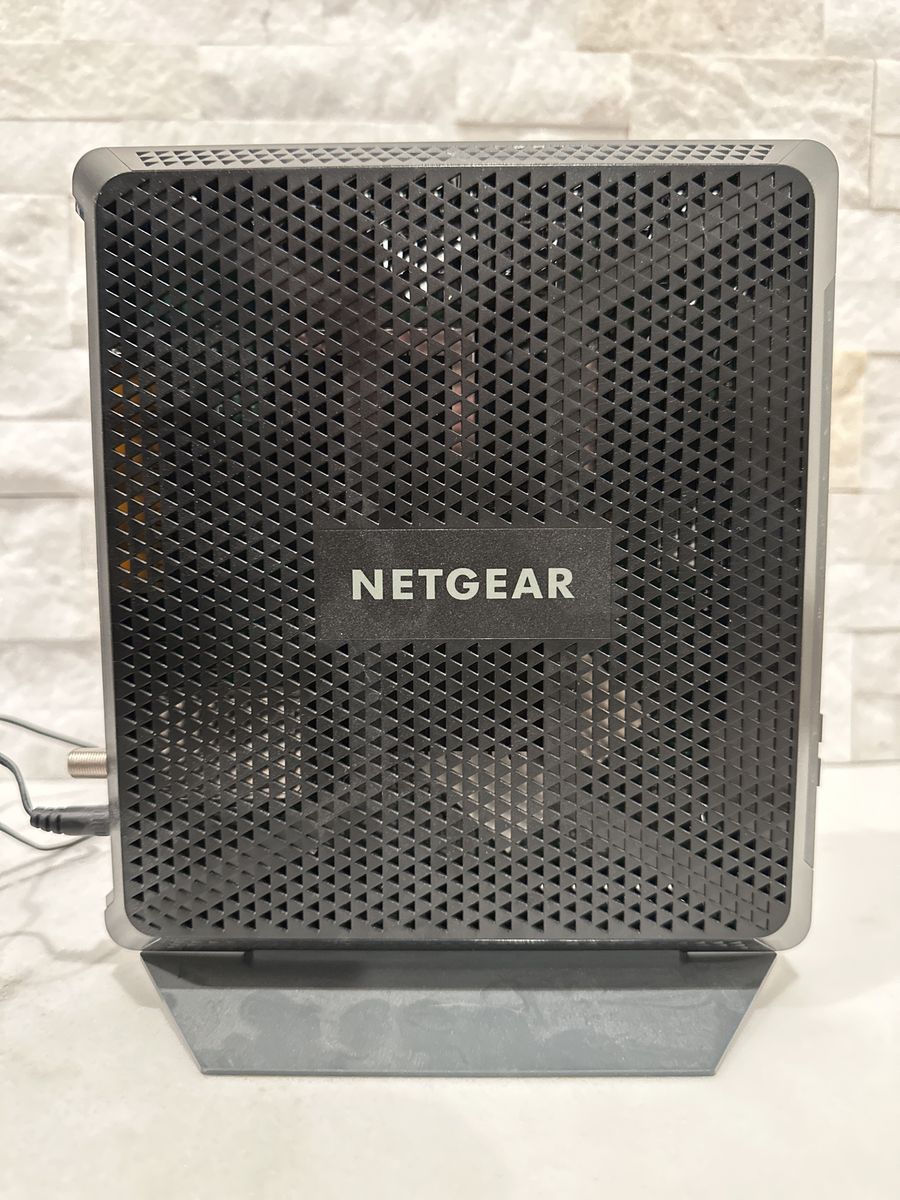 Netgear AC1900 WiFi Cable Modem Router