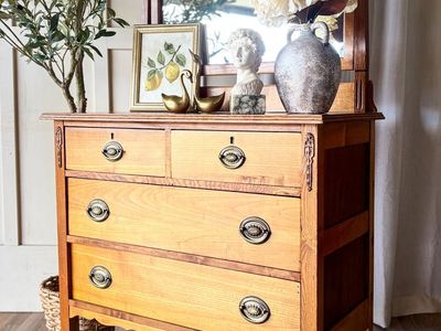 *FREE DELIVERY* Antique Wood Dresser & Mirror