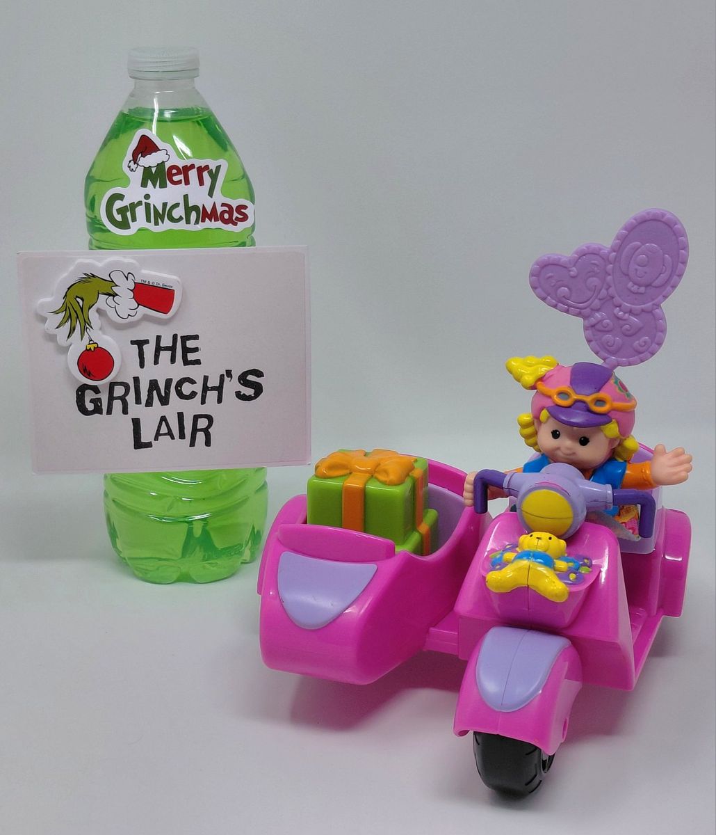 Fisher Price Little People Sarah Lynn & Her Scooter Playset