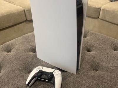 PS5 digital - Barely Used
