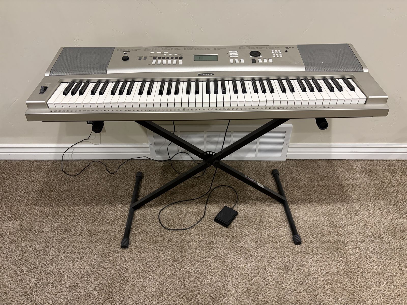Yamaha YPG-235 76-Key Portable Digital Grand Piano Keyboard w/ Graded Soft-Touch, Stand & Pedal
