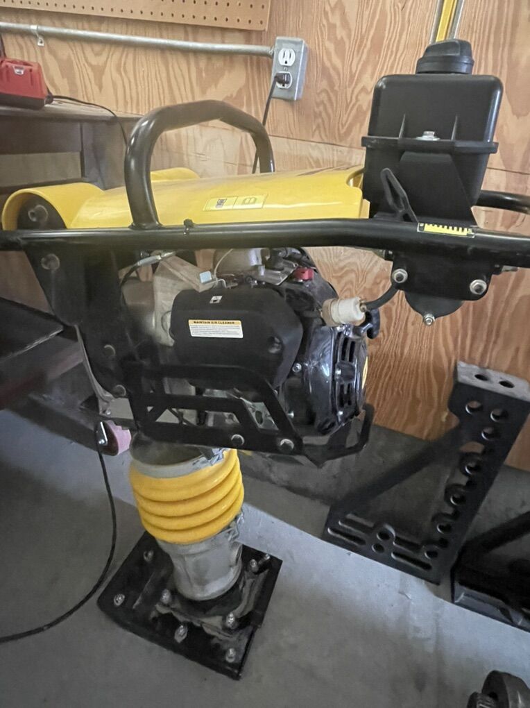 Jumping Jack Compactor