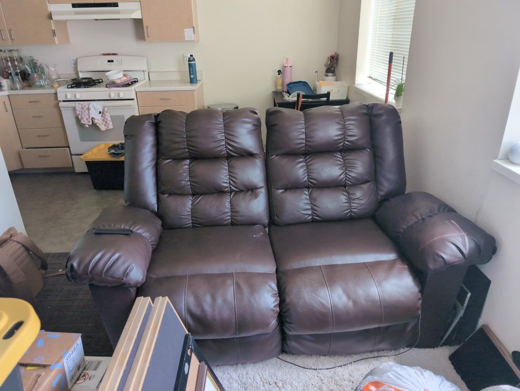 2 seater reclining pleather couch