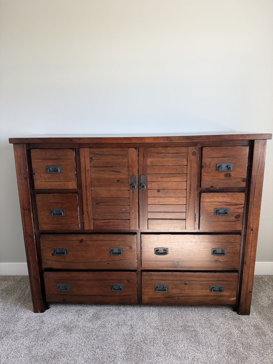 Dresser & Nightstand