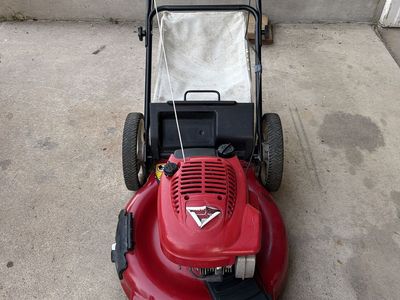 Toro Recycler with Techumseh 6.5 hp motor
