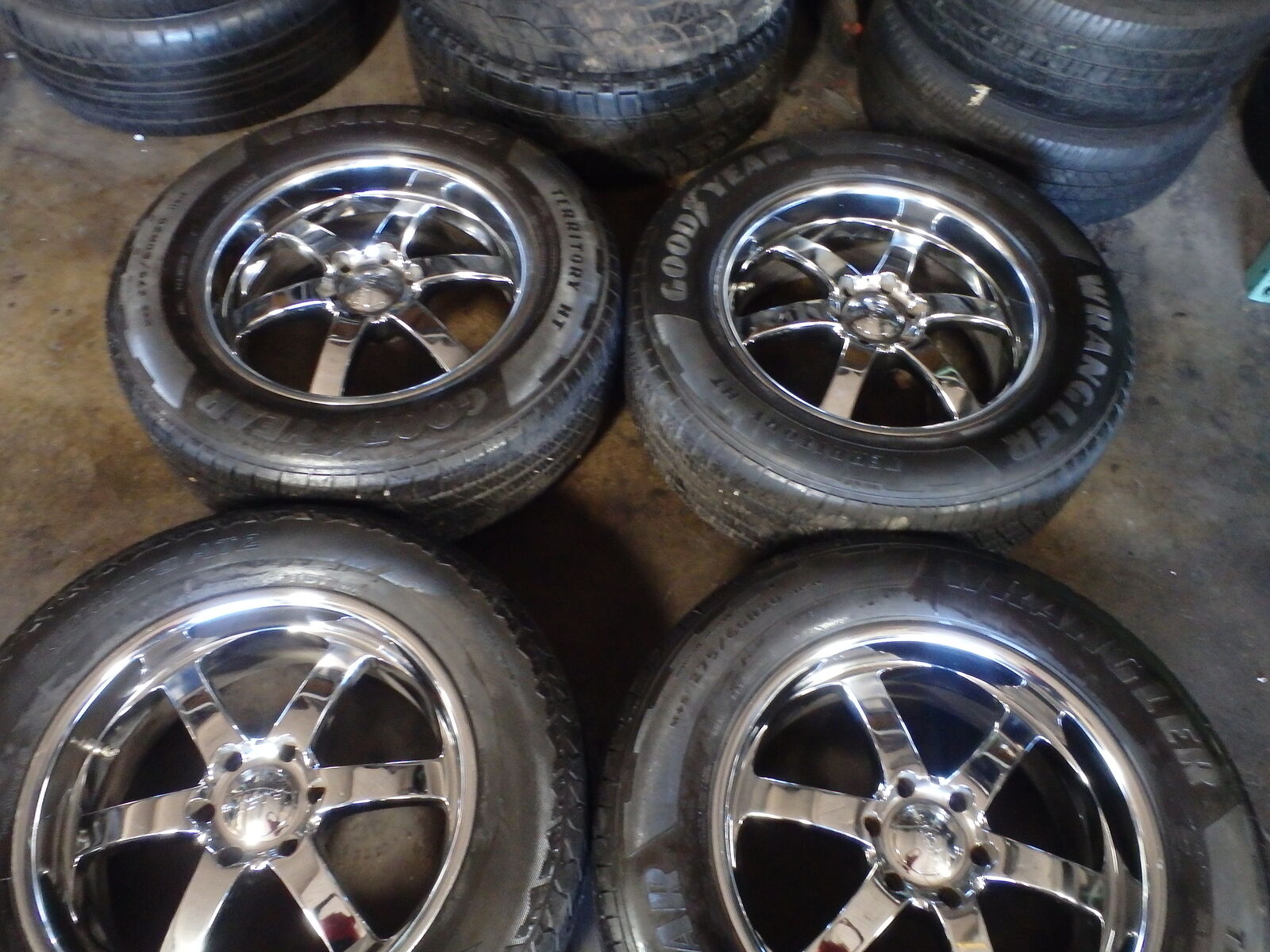 SET OF USED 20 INCH BOSS MOTOSPORT WHEELS AND TIRES  6X139-6X5.5