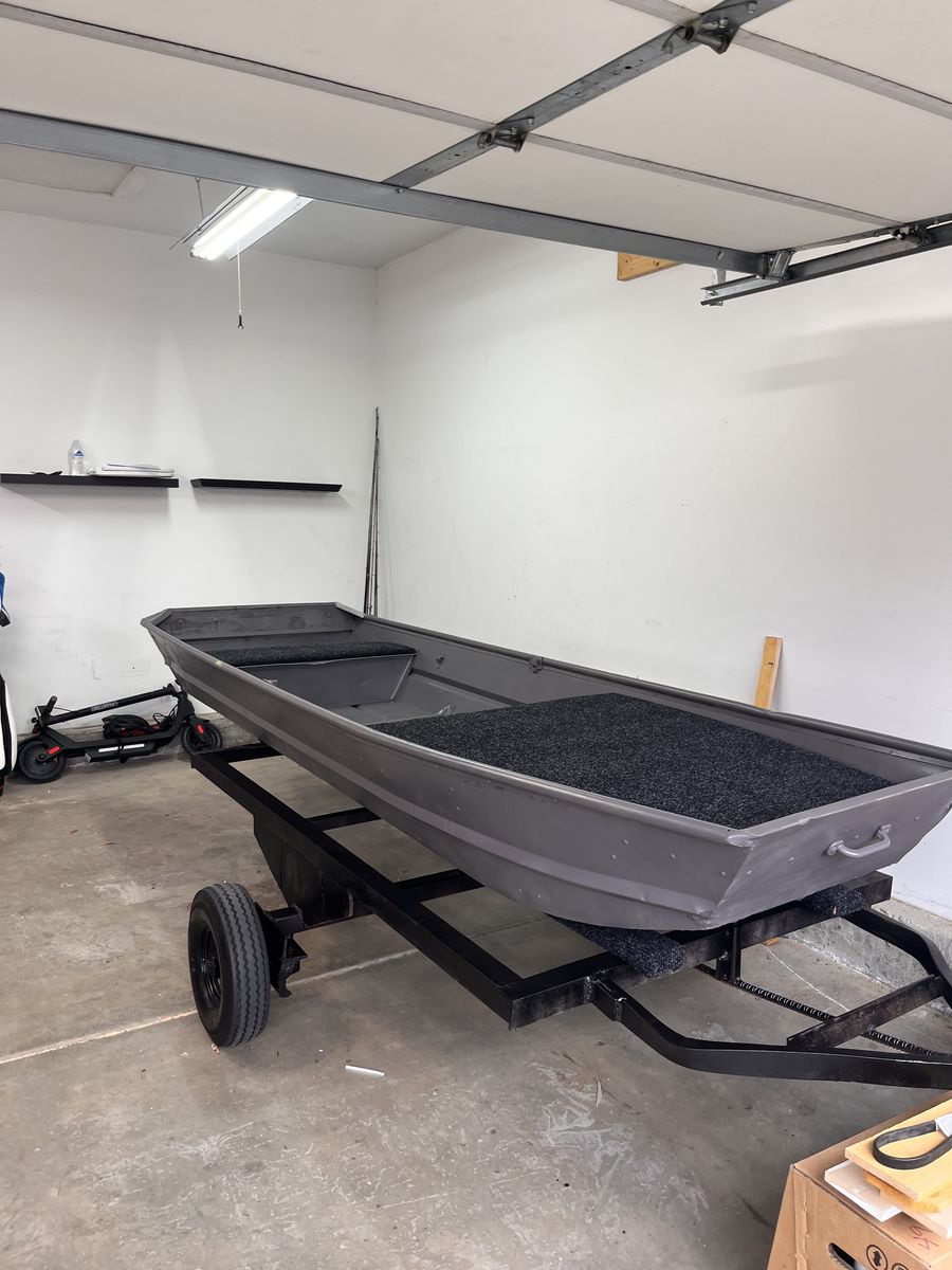 12' Jon Boat Fishing Boat