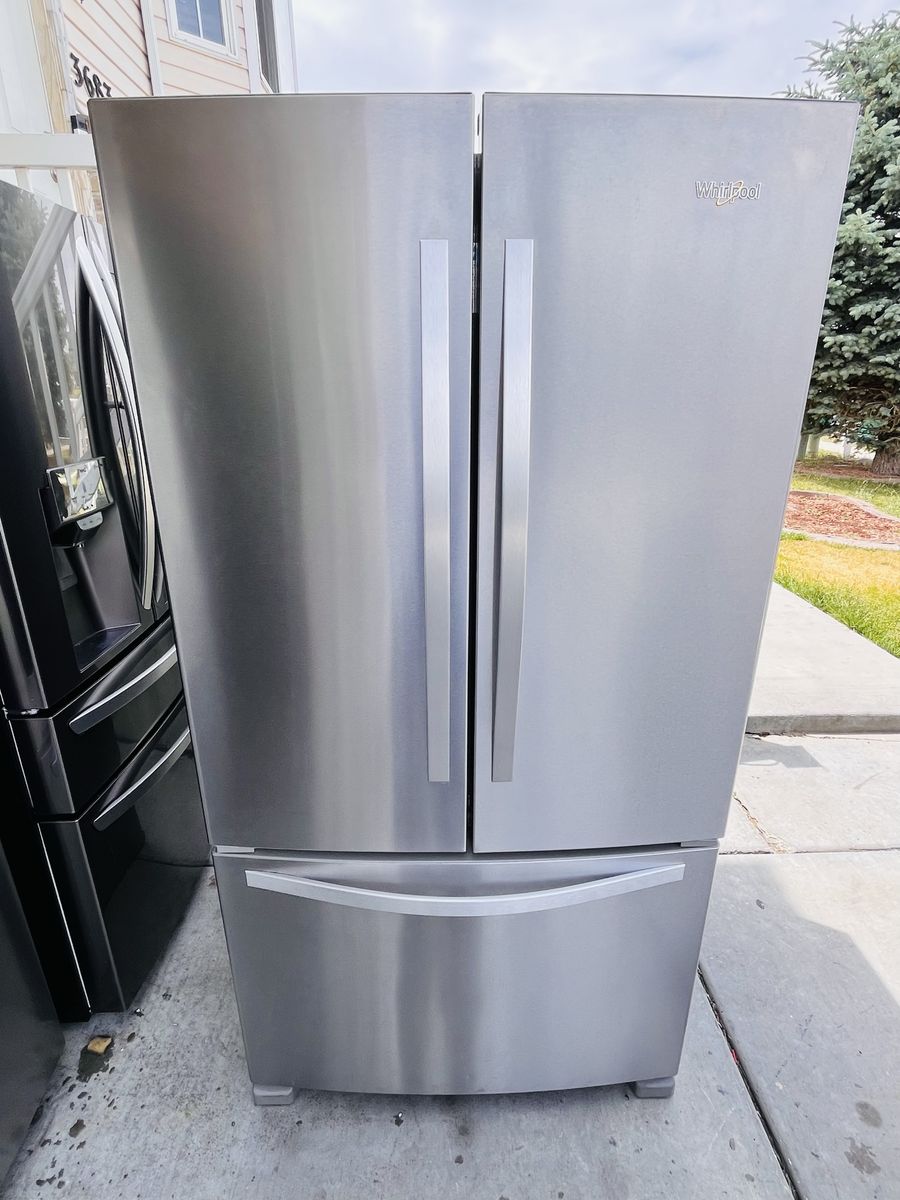 $550 OBO GOOD REFRIGERATOR WHIRLPOOL STAINLESS STEEL