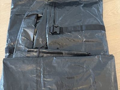 Mattress cover with handles for storage or moving