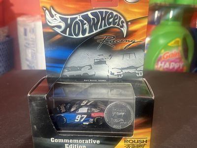 Hot Wheels Racing 2001 Kurt Busch #97 Roush Racing Commemorative Edition Diecast Car & Coin