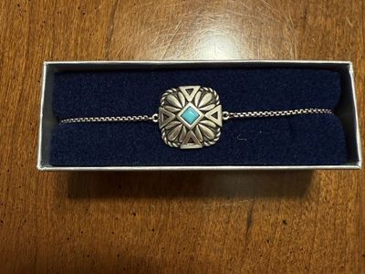Montana Silversmiths Turquoise and Silver Bracelet