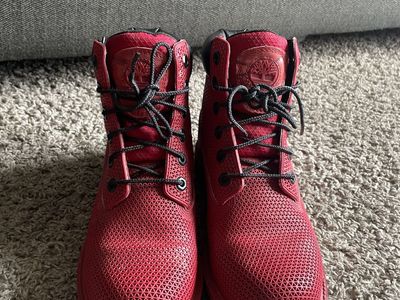 Timberland 6 Inch SiZe 5.5 boys