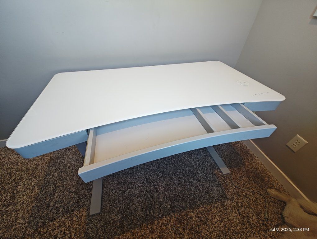 Main image 3