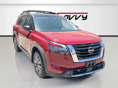 2022 Nissan Pathfinder SL