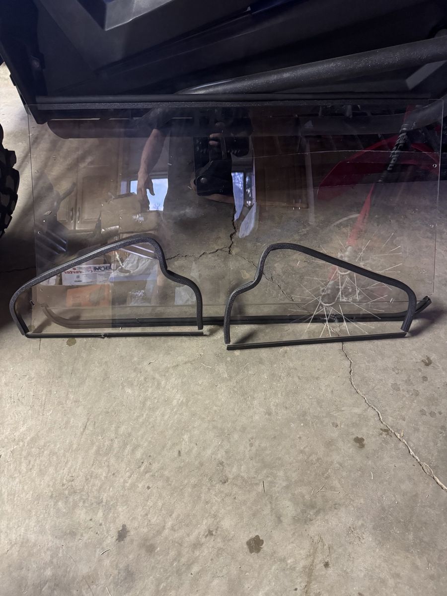 KRX 4 Rear Window