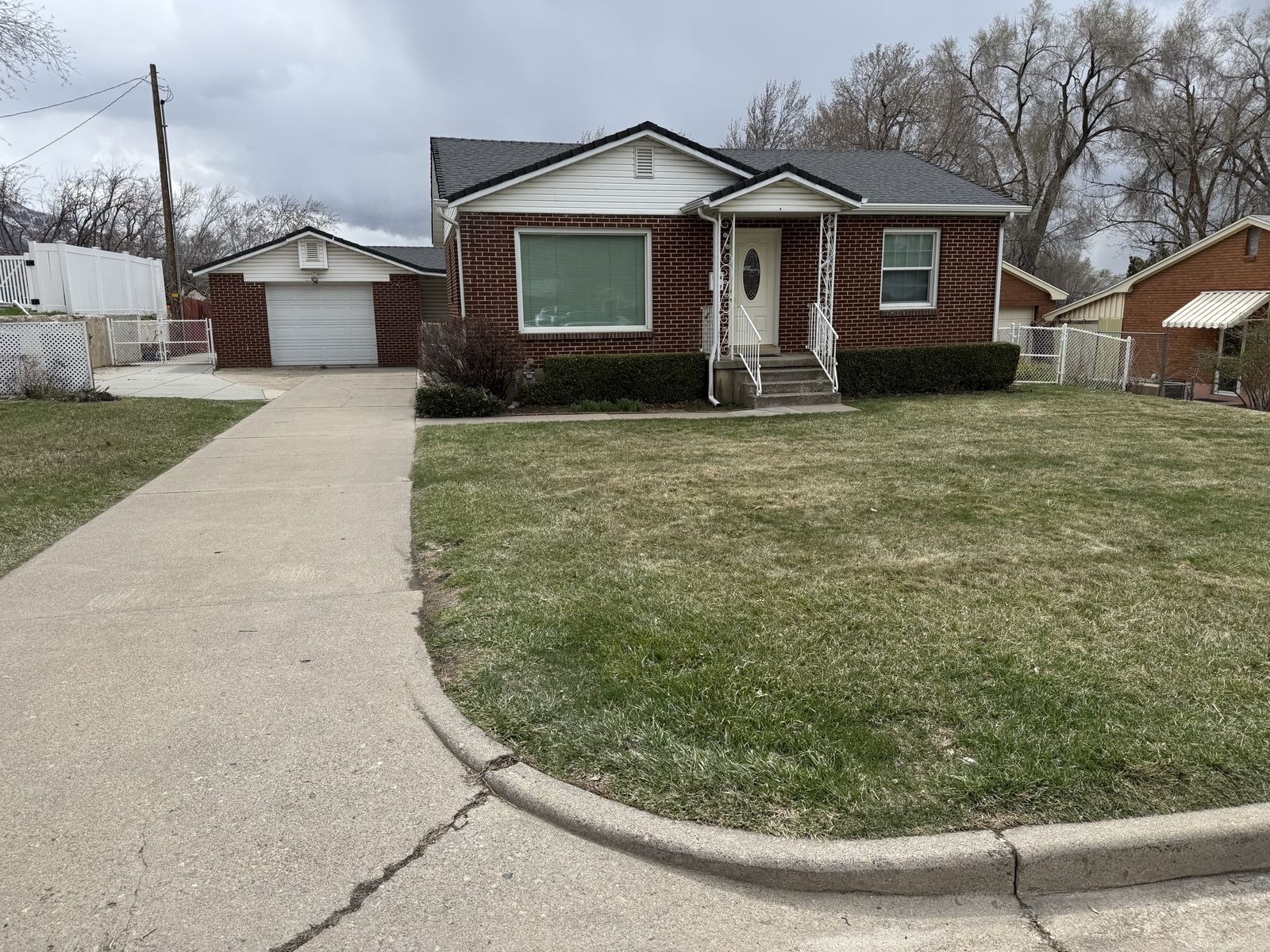 Female Weber State Housing Option in Ogden, Utah