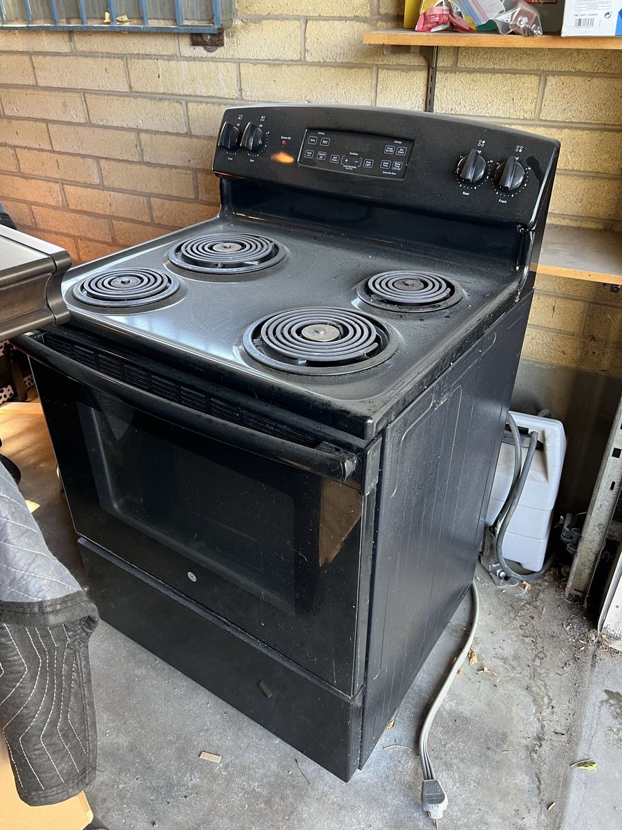 GE Electric Range