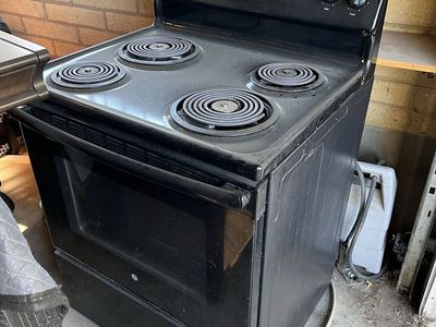 GE Electric Range