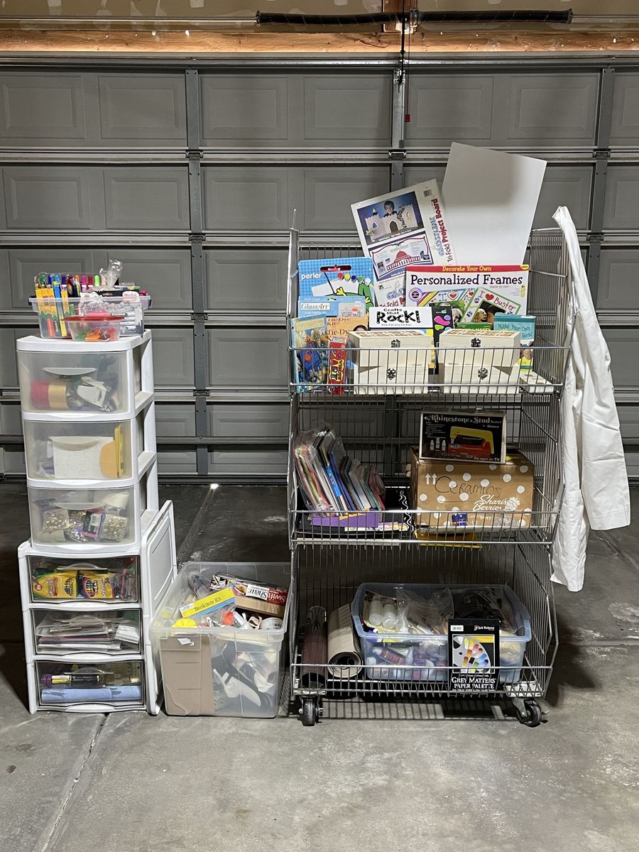 Arts & Craft Supplies