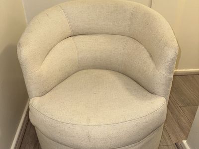 Cream Boucle Accent Chair Barrel Swivel Club Chair Modern Design