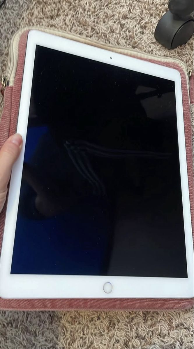 Apple iPad Pro 2nd 12.9in 64GB, + Apple Pencil