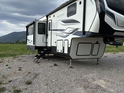 Used, Keystone Montana High Country, 351 BH