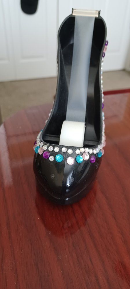 Scatch shoe/Free note pad.