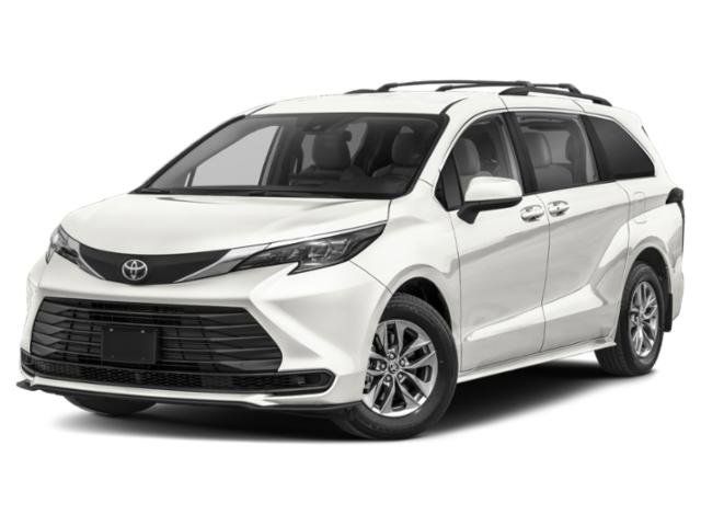 2025 Toyota Sienna LE 8-Passenger