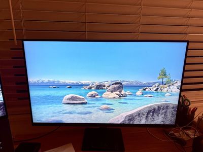 Samsung M7 32" 4K UHD Smart Monitor