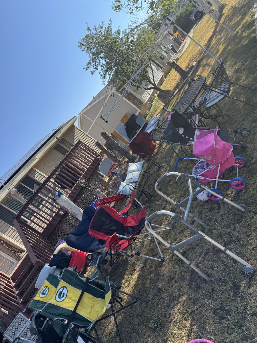 Multi-item Yard Sale: Furniture, Baby Gear, Outdoors, & More - 118 Apache Drive