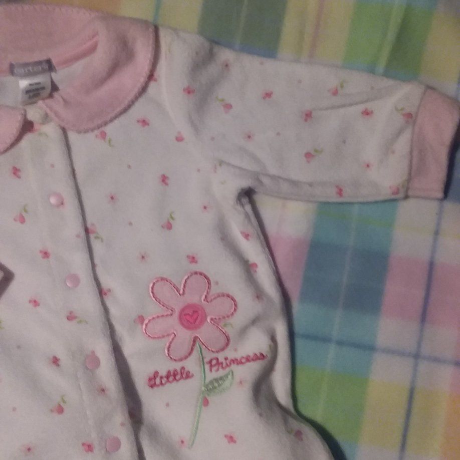 CARTER'S 6-9 MO PRINCESS PJ AND PLAID BLANKET
