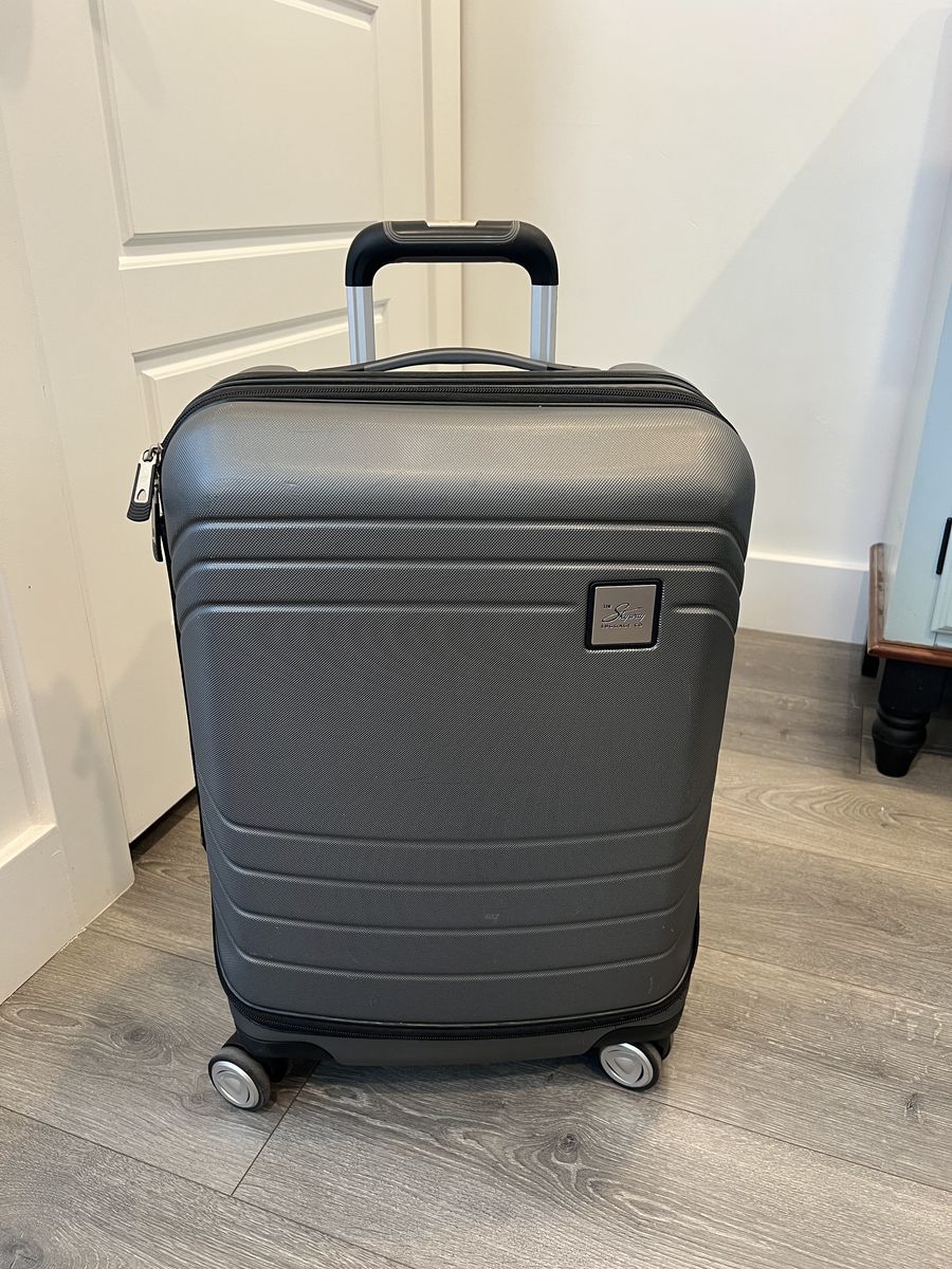 Hardside Carry-On Spinner Suitcase - $30 Firm