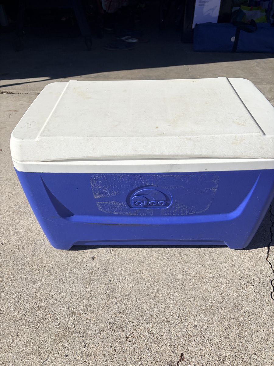 Igloo cooler