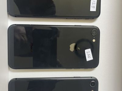 Lot of 3 Apple iPhone 8 - so nice.only use AT&T